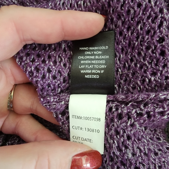 Sweater - Picture 5 of 5